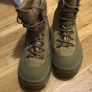 Goretex Mountain Hiking boots-Brand New Never Worn